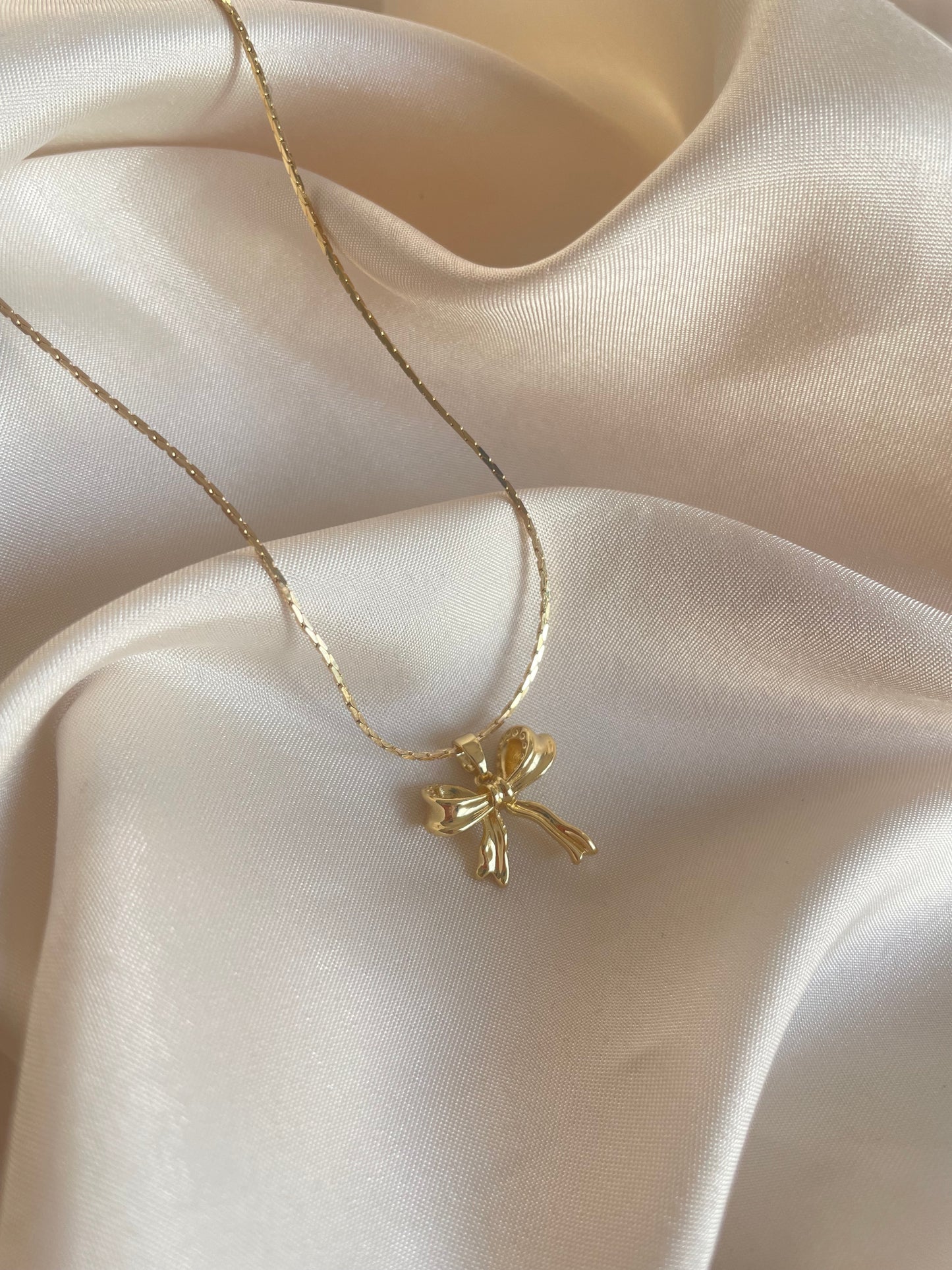 Golden Bow Necklace