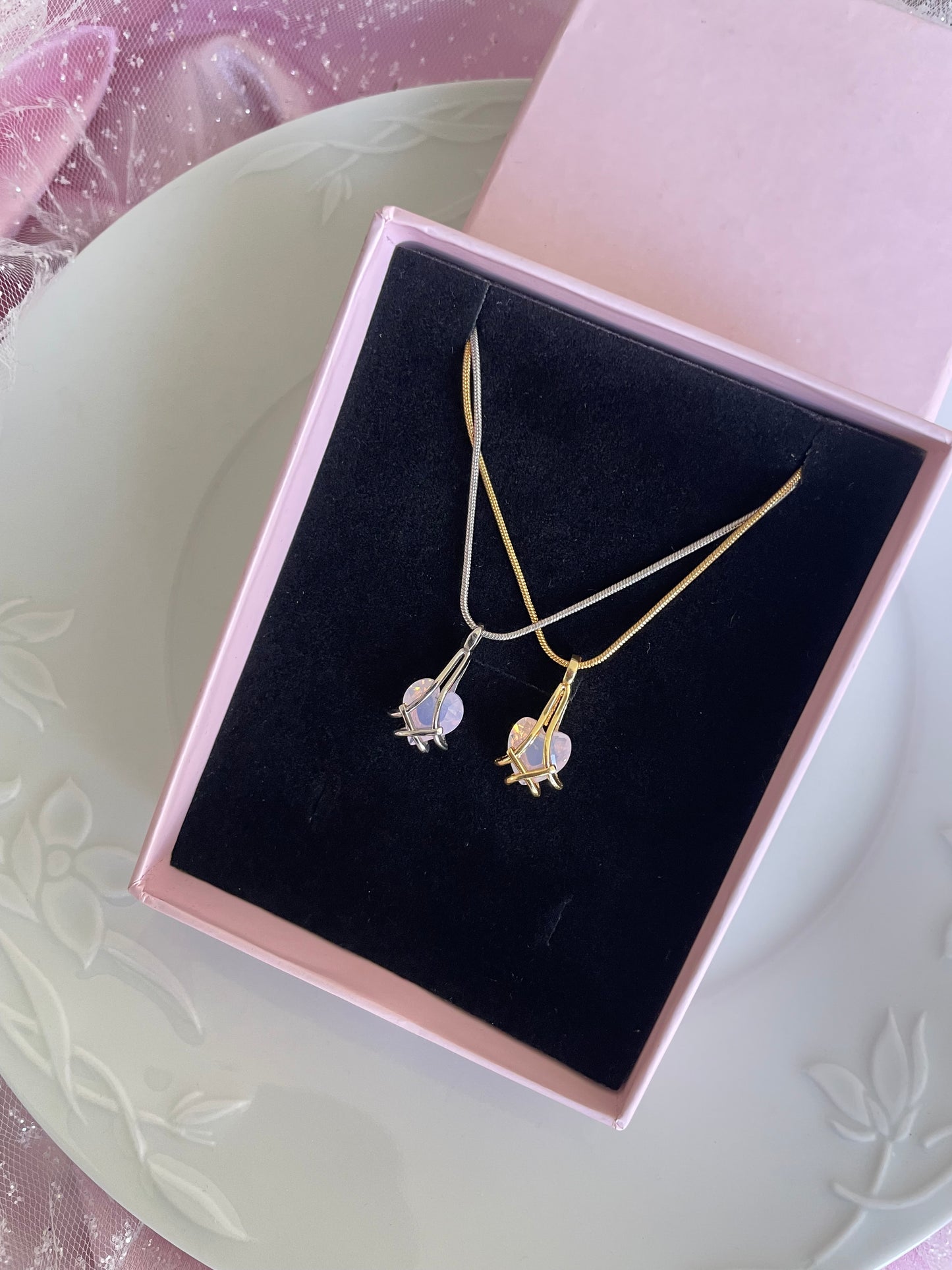 Barbie & the Diamond Castle necklace