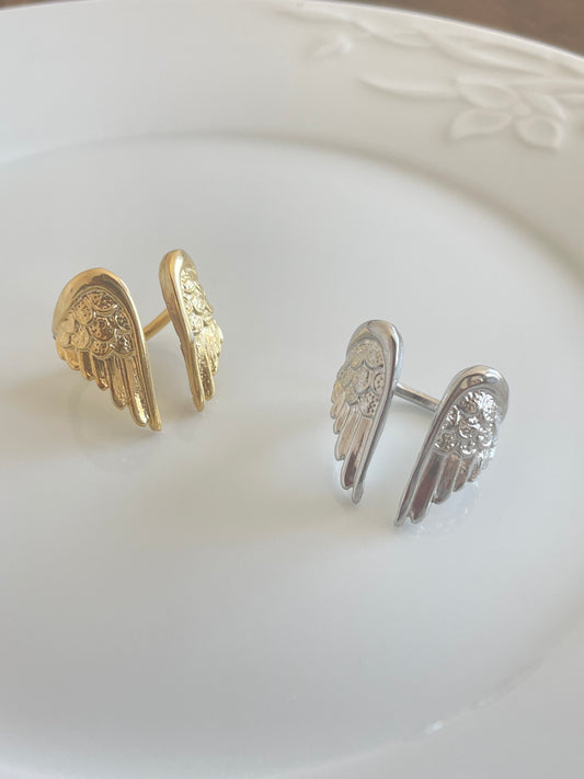 Angel wings ring