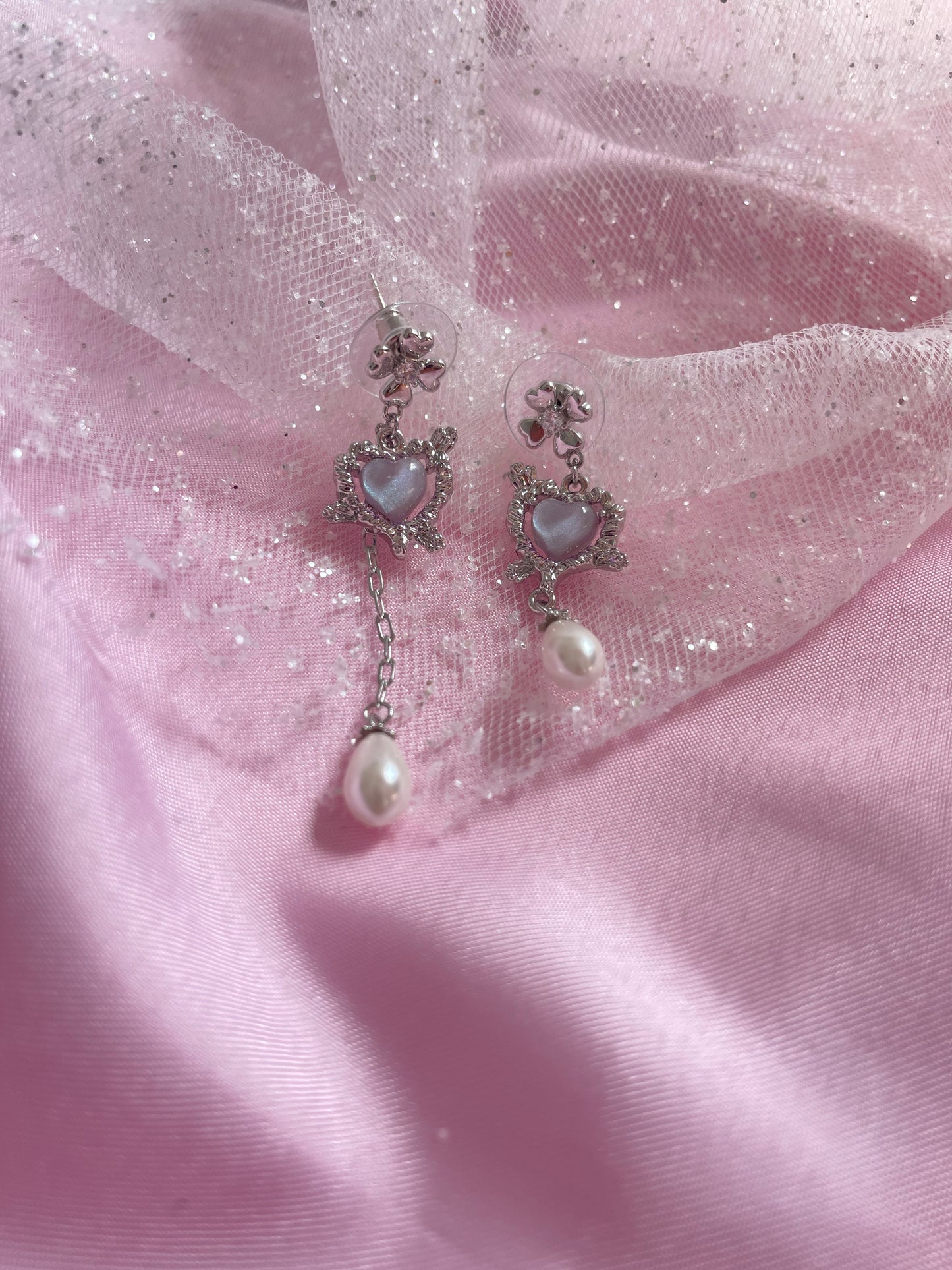 Y2K heart earrings