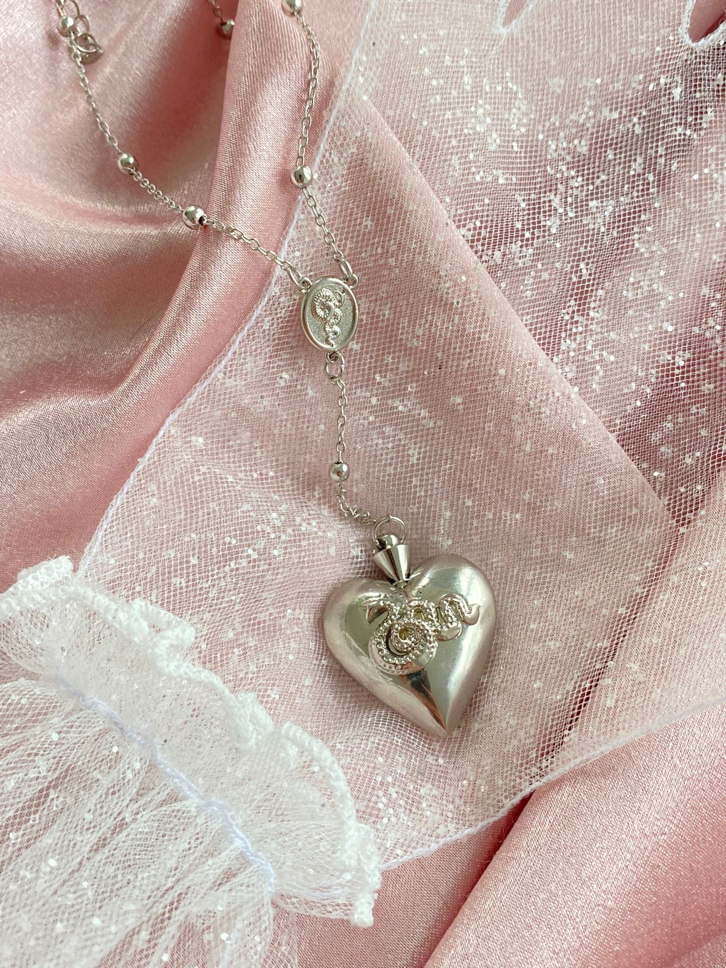 Lana Del Rey silver heart necklace