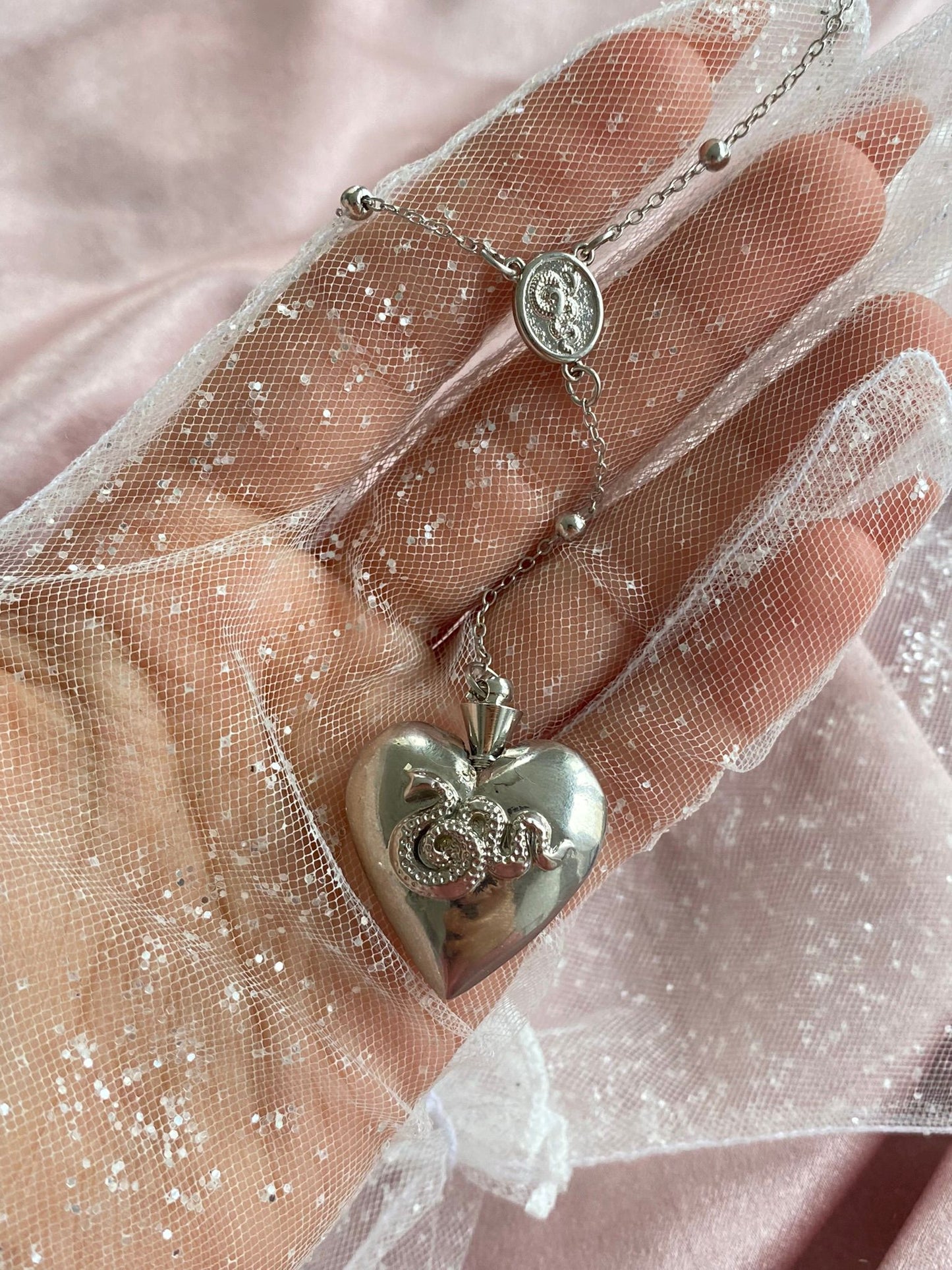 Lana Del Rey silver heart necklace